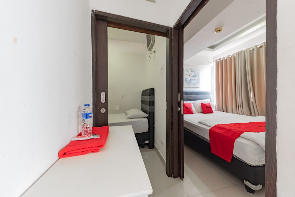 RedDoorz Apartment @ Jarrdin Cihampelas 8/25
