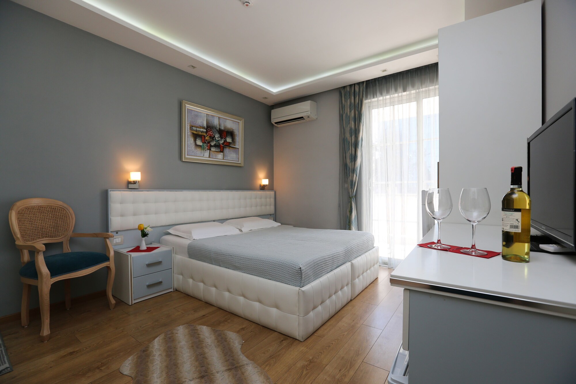COMFORT, DOUBLE BED