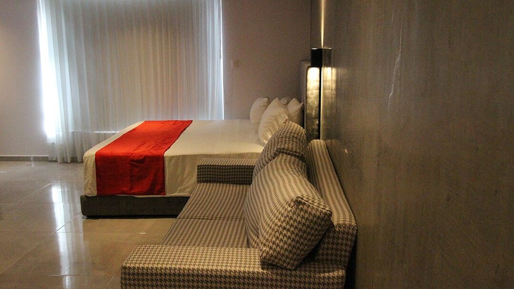 Hotel Atrium Plaza 41/65