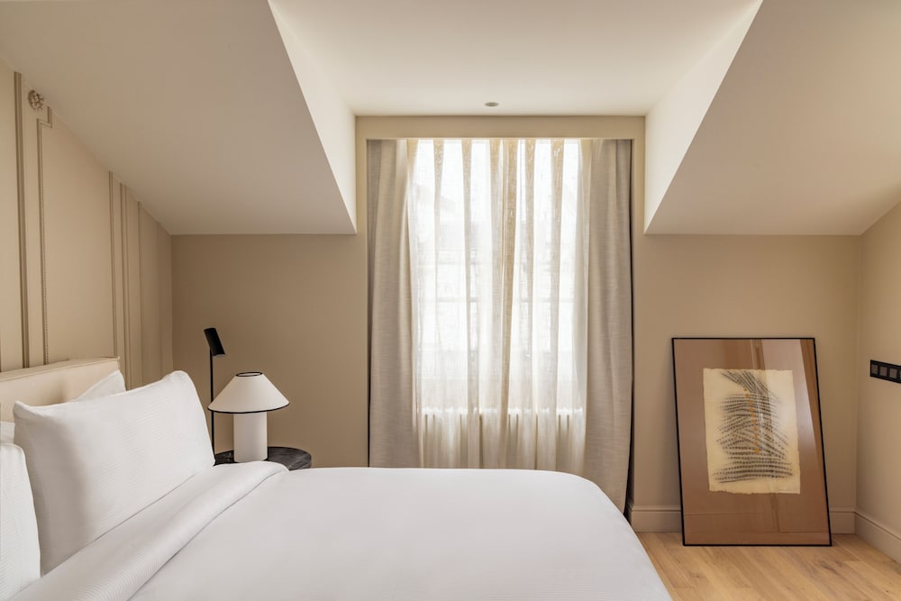 PREMIUM, DOUBLE BED