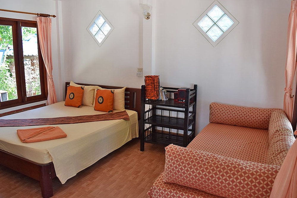 Seaboard Bungalows 48/72