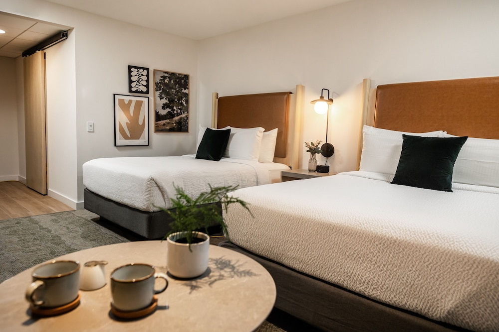 Alpine, Suite, 2 Queen Beds, Kitchen