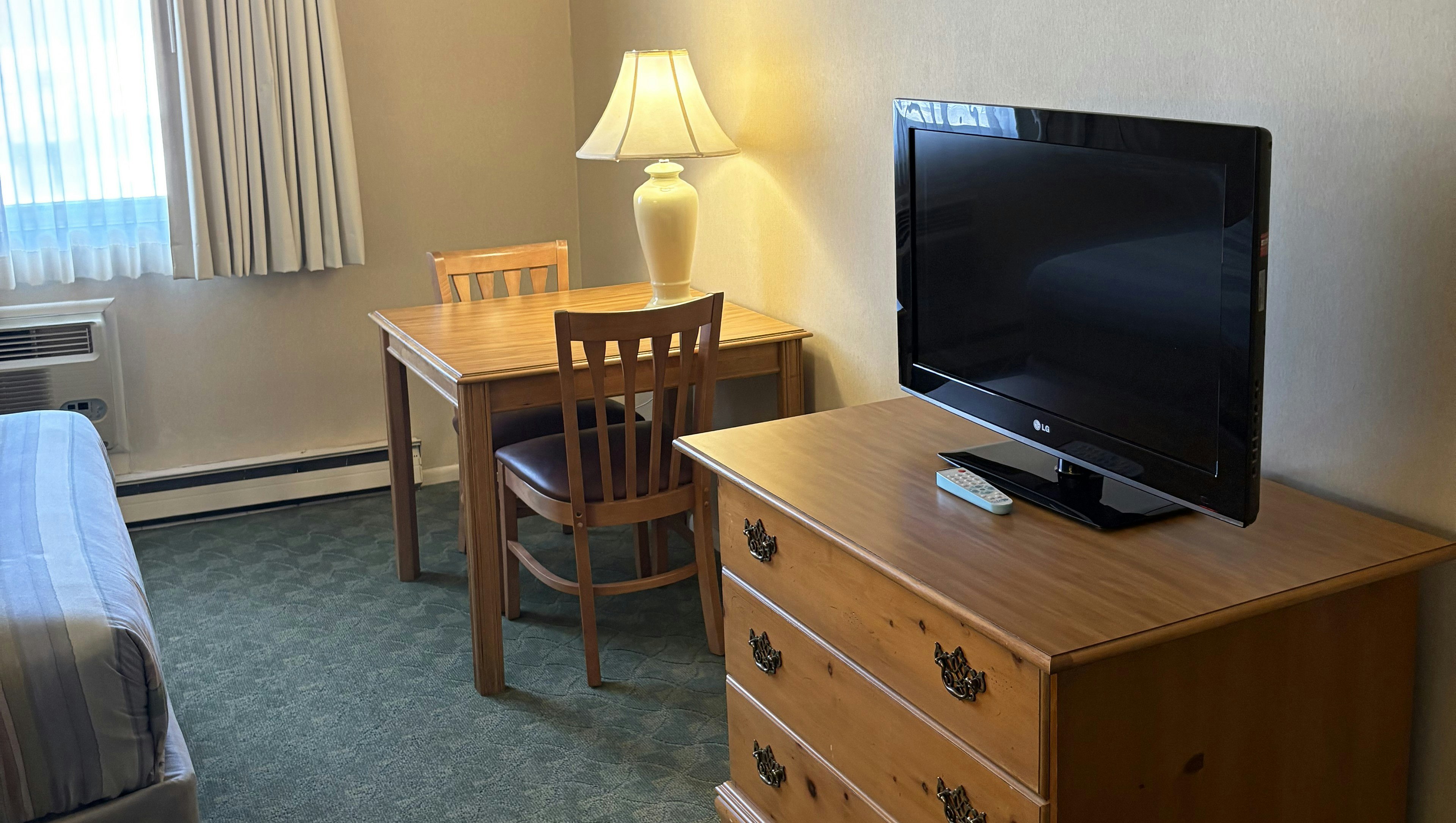 Magnuson Grand Pioneer Inn And Suites 39/48