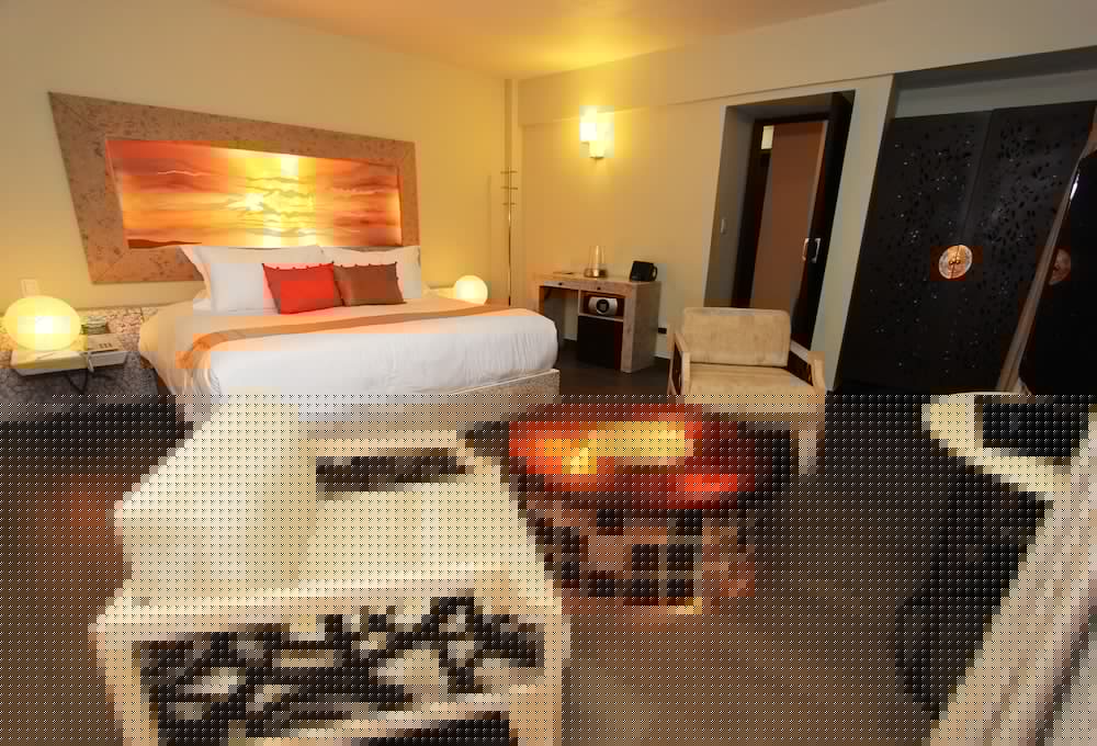 Plaza Gallery Hotel & Boutique 46/70