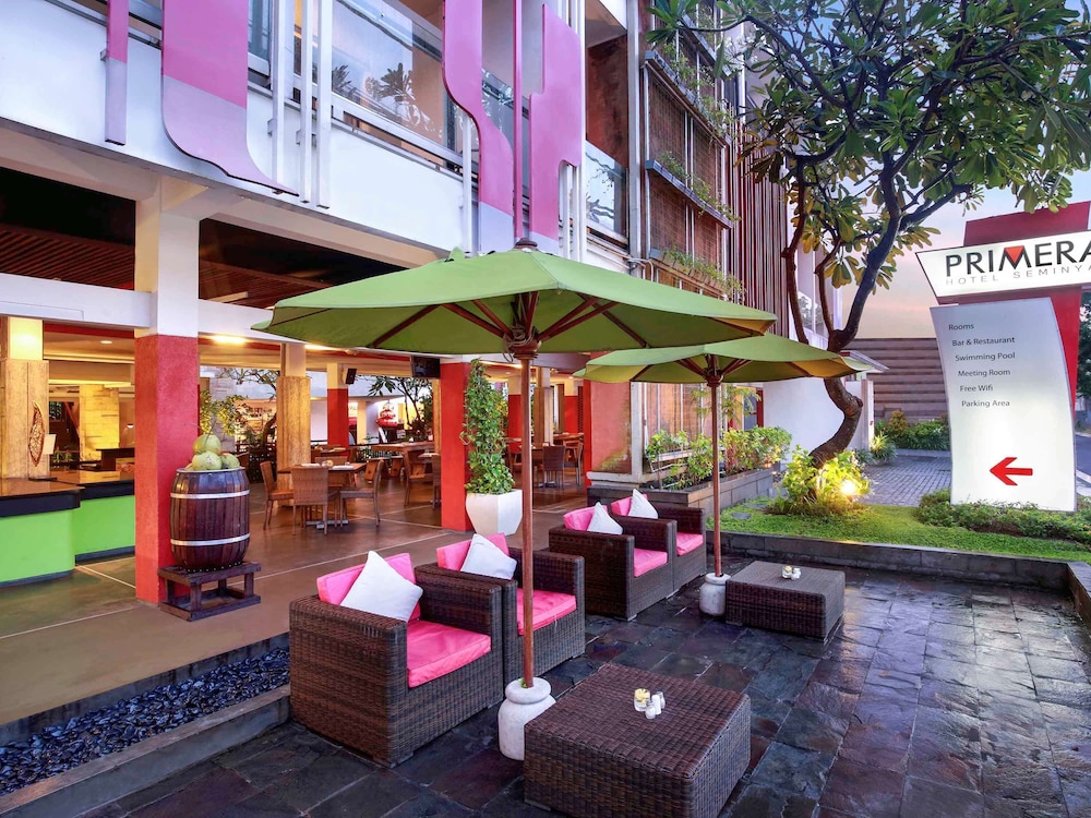 Primera Hotel Seminyak (Ex Ibis Budget Bali) photo2