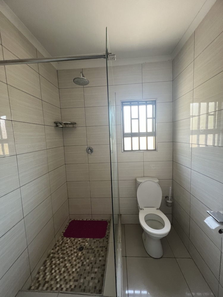 Staymorr Boutique Guest House 36/44