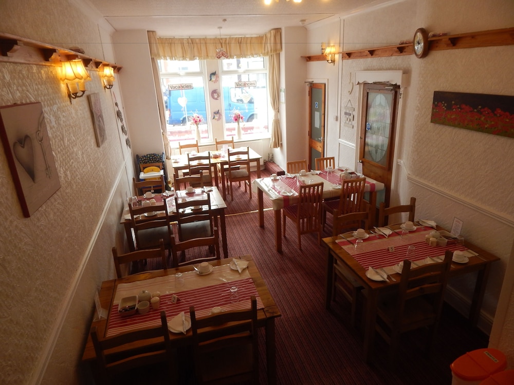 Llanryan Guest House 33/39