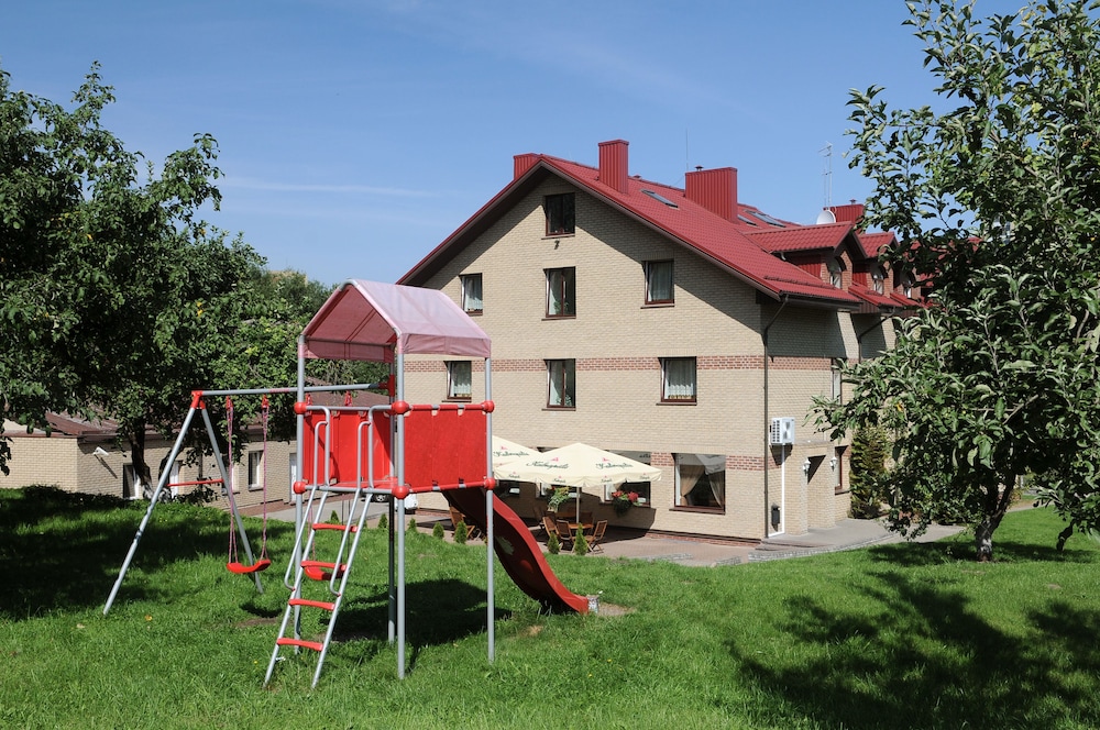 AMICUS HOTEL 36/42