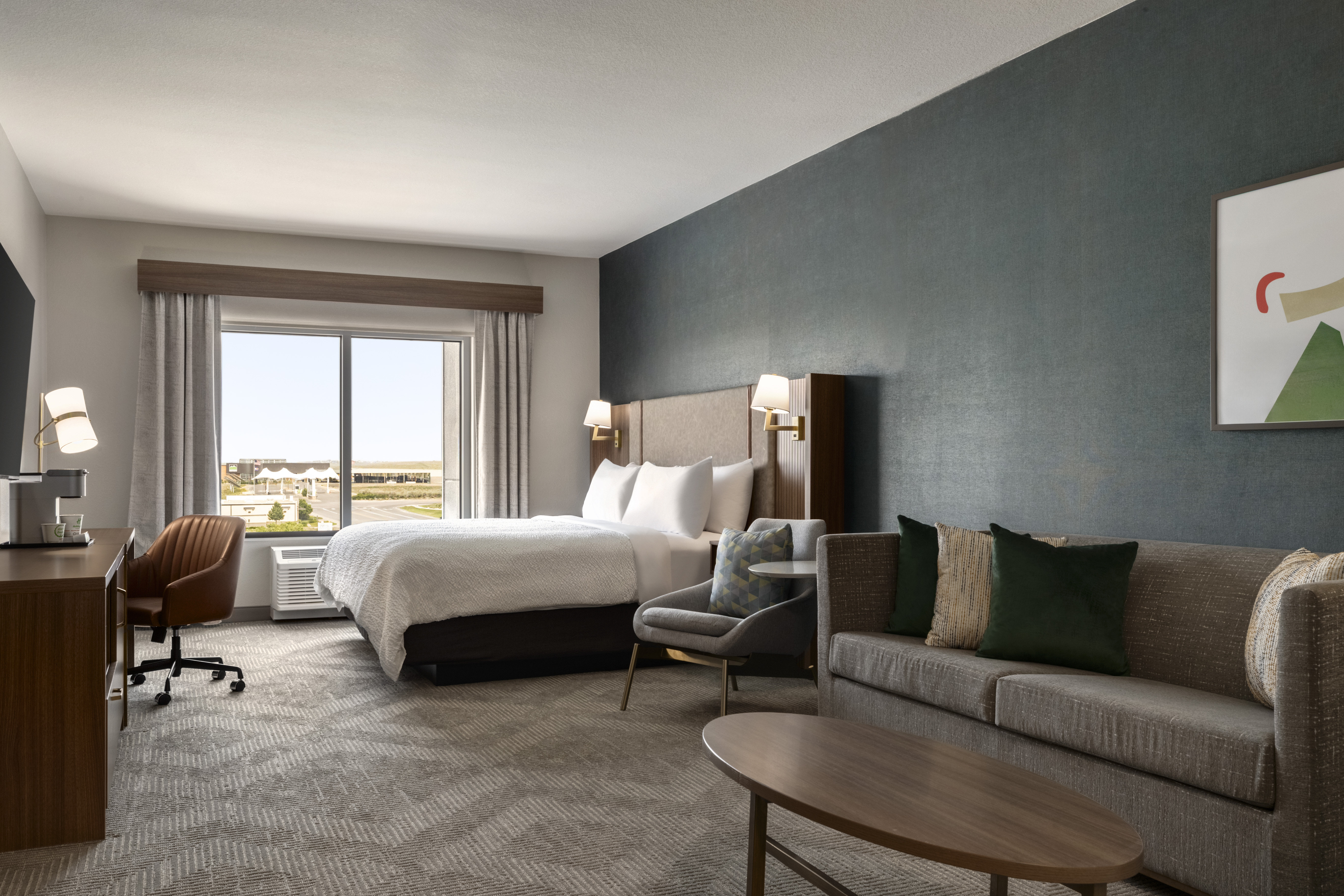 Holiday Inn Hotel And Suites Commerce City Denver Airport 16/50