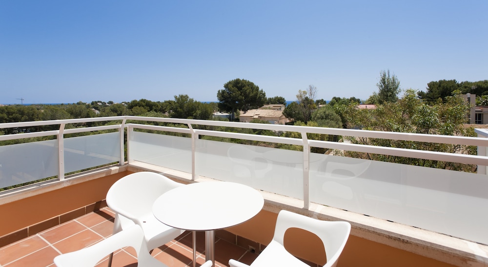 Insotel Cala Mandia Resort Spa 46/71