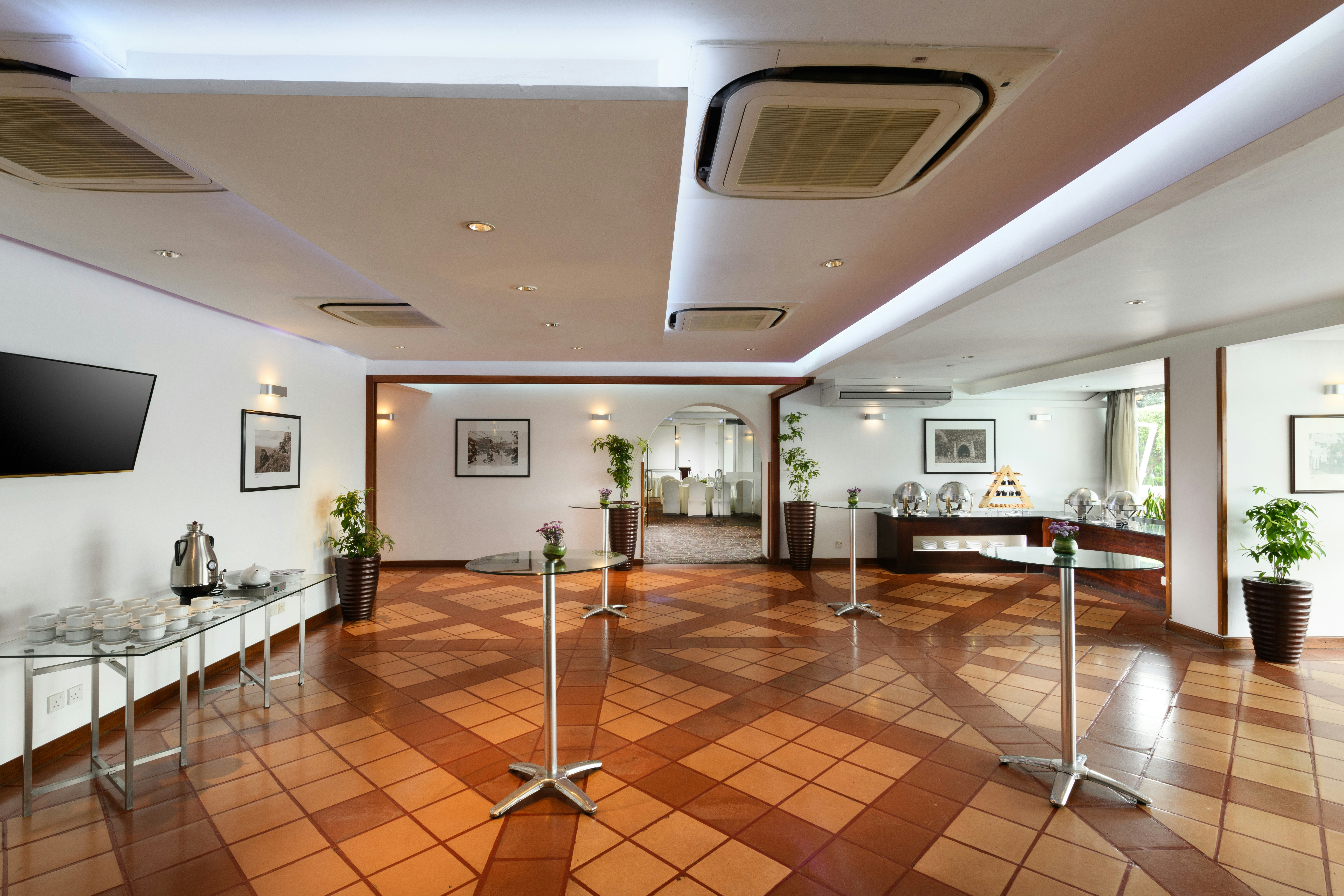 Hilton Colombo Residence 42/83