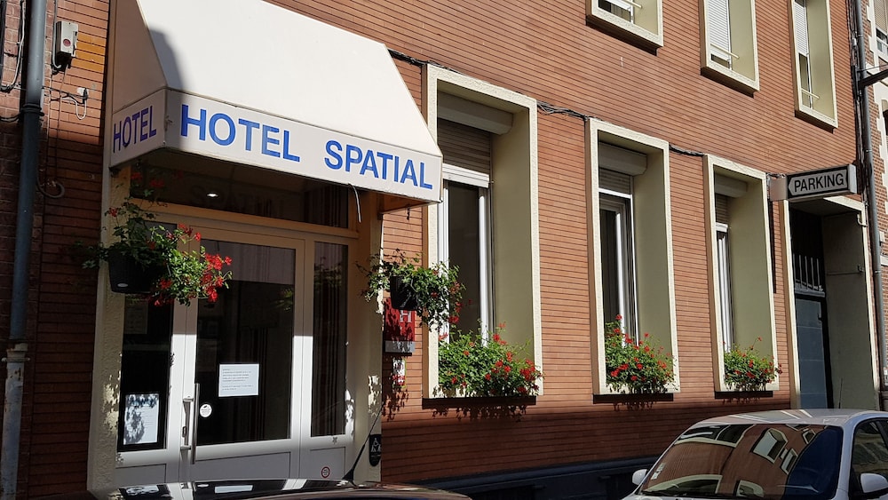 Hotel Au Spatial 1/74