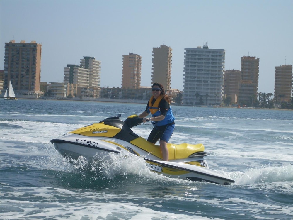 Delfines Hotel & Suites 36/39
