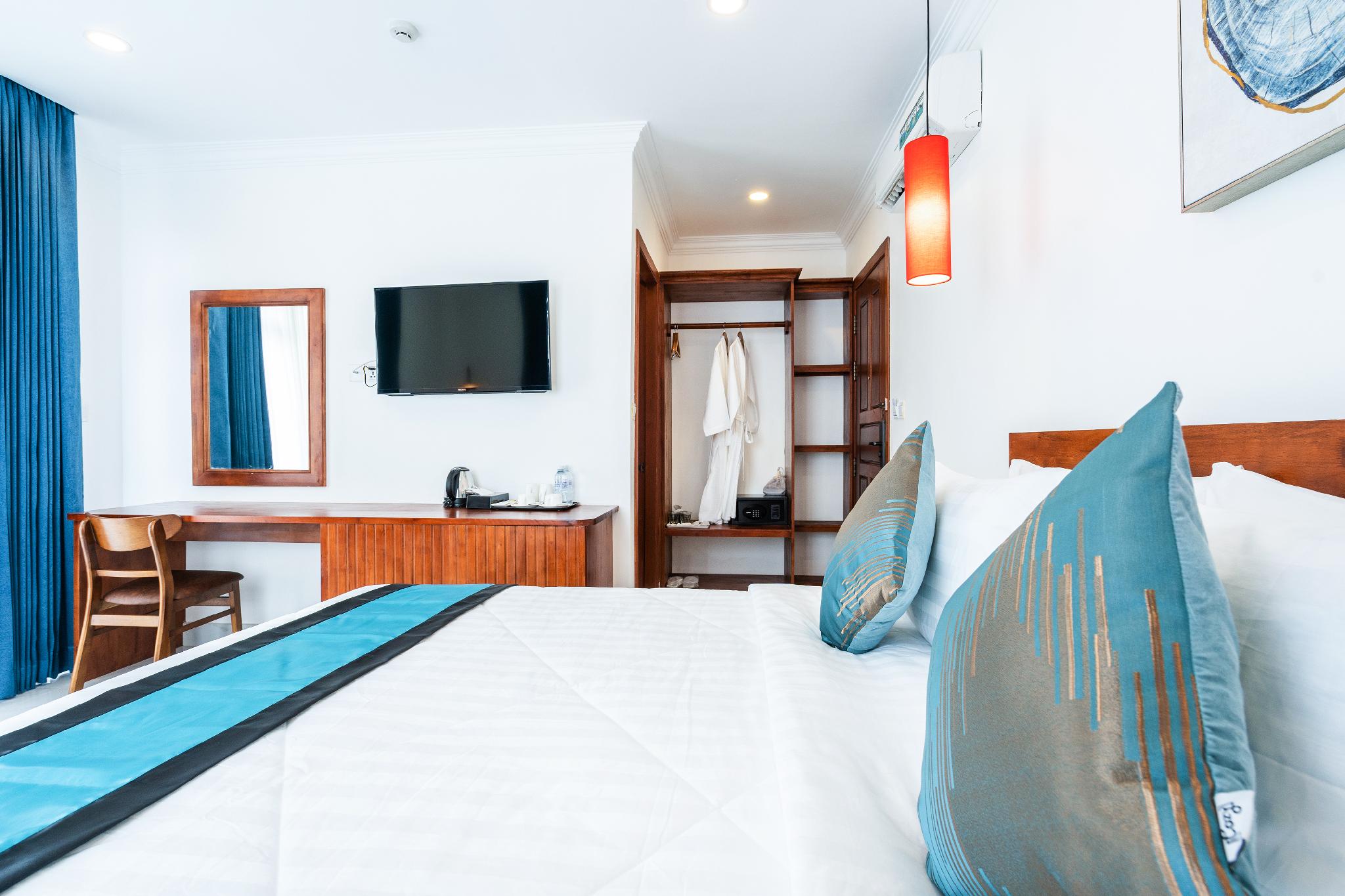Deluxe, Double Bed, Balcony, Le Kree Downtown Hotel 3/3