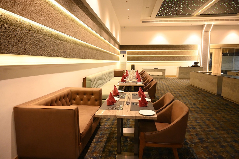 Ramada Plaza by Wyndham Jammu Vijaypur 49/69