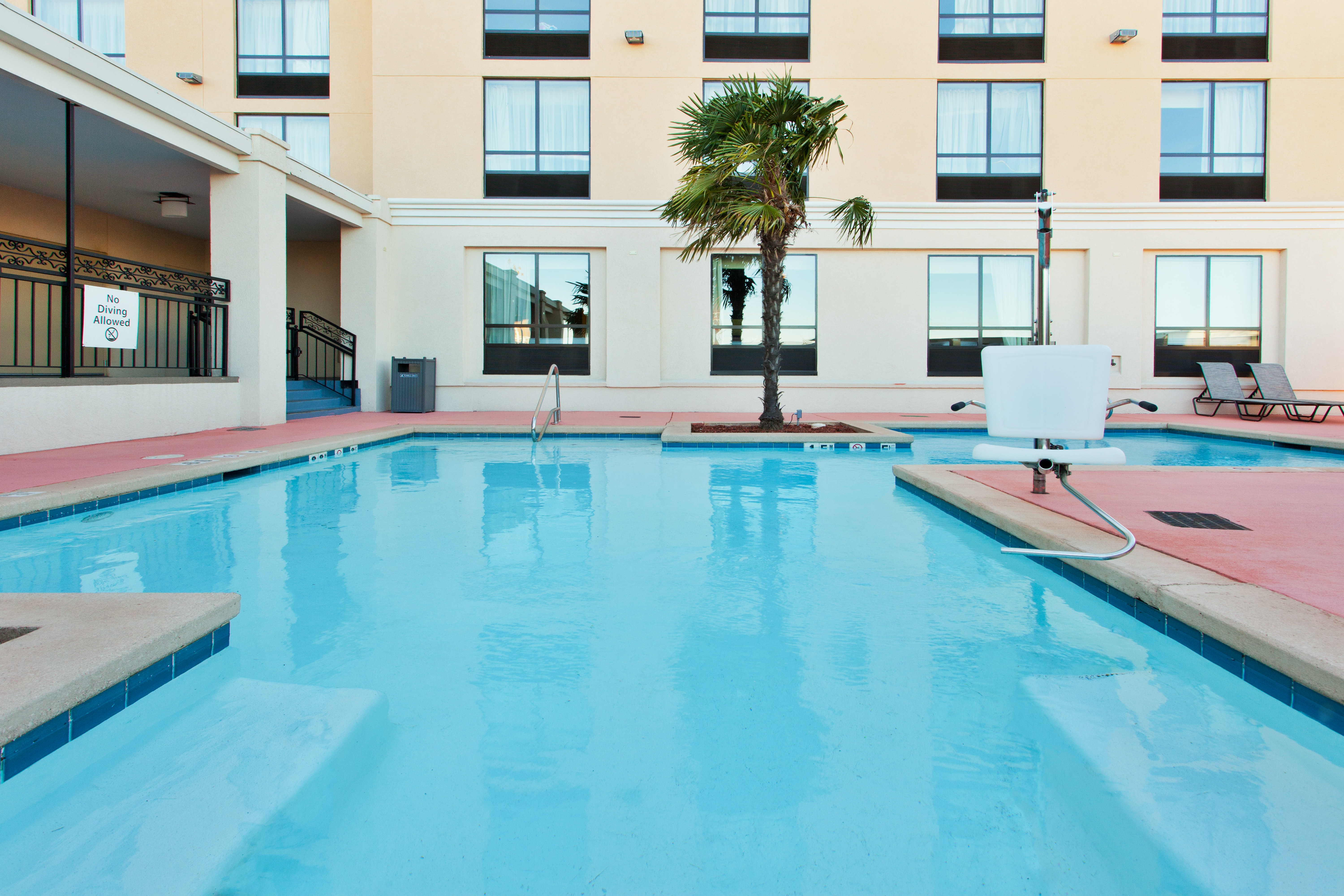Holiday Inn Shreveport Downtown, an IHG Hotel 2/17