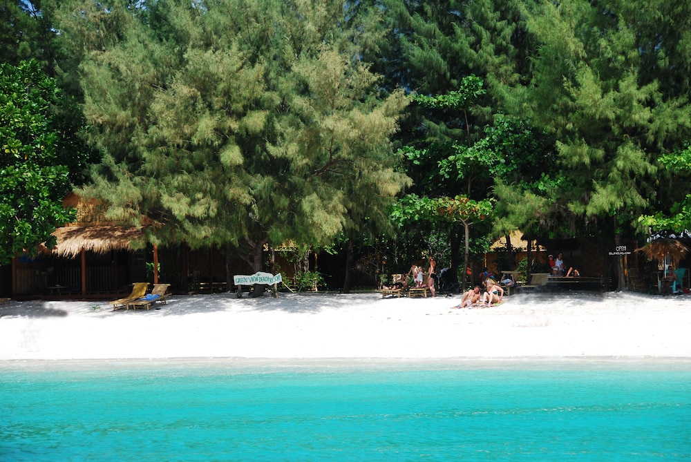 Green View Beach Resort 66/73