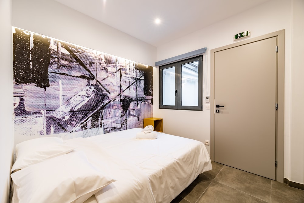 BASIC, DOUBLE BED