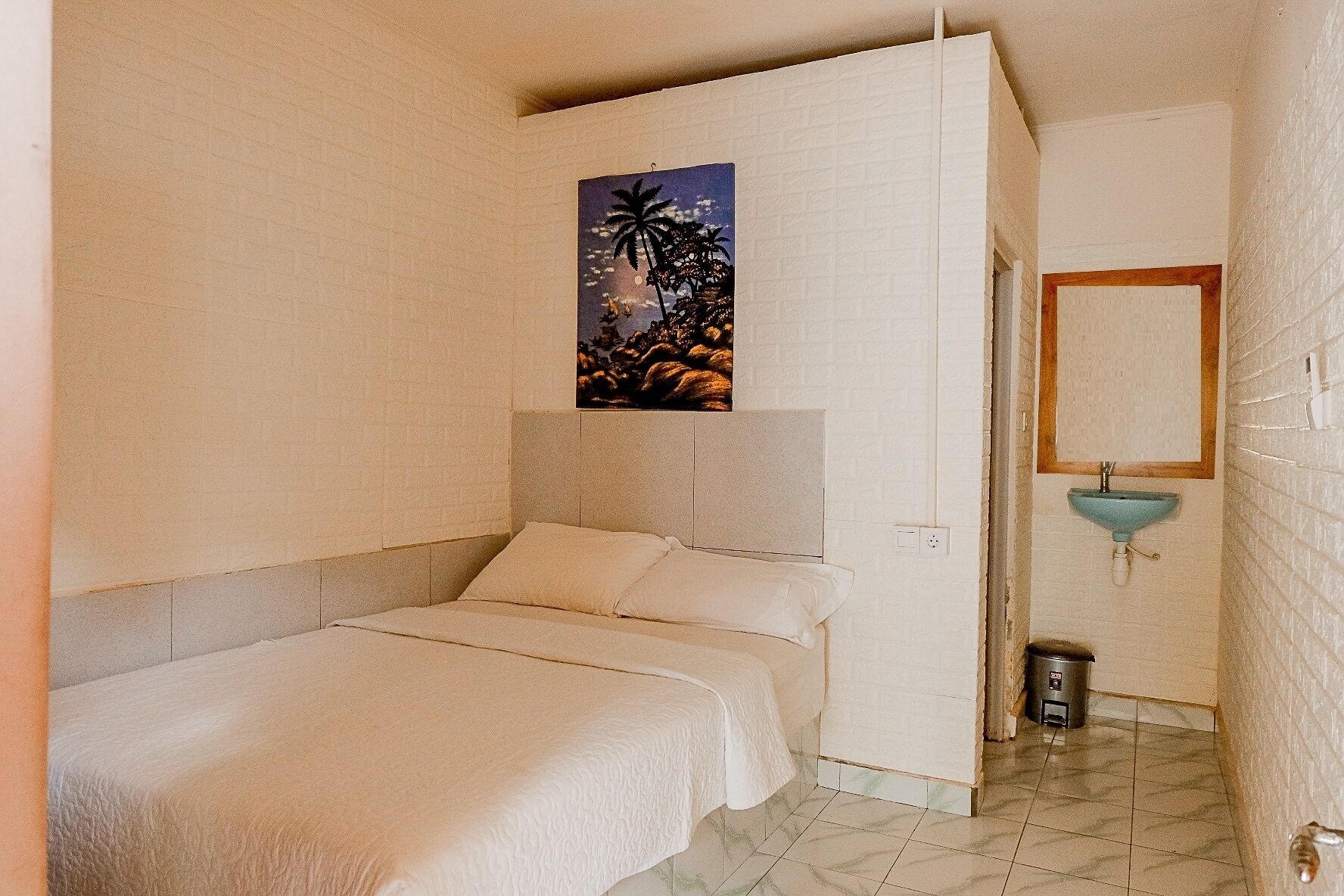 BUDGET, DOUBLE BED