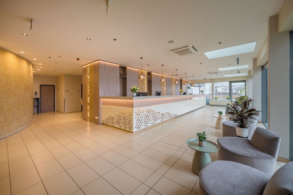 Expo Tower Hotel by Mellow Mood Hotels 10/82