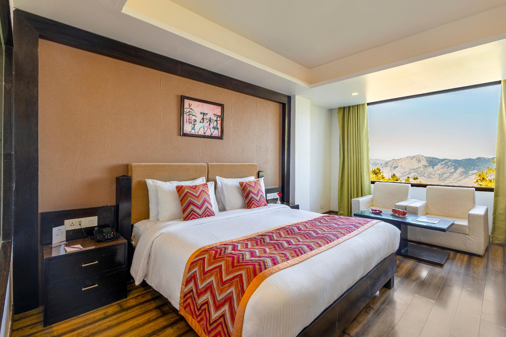 Premier, Double Bed, Valley View