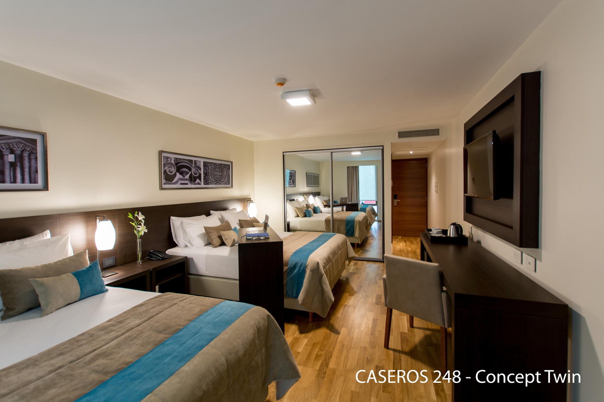 Classic, Twin Beds