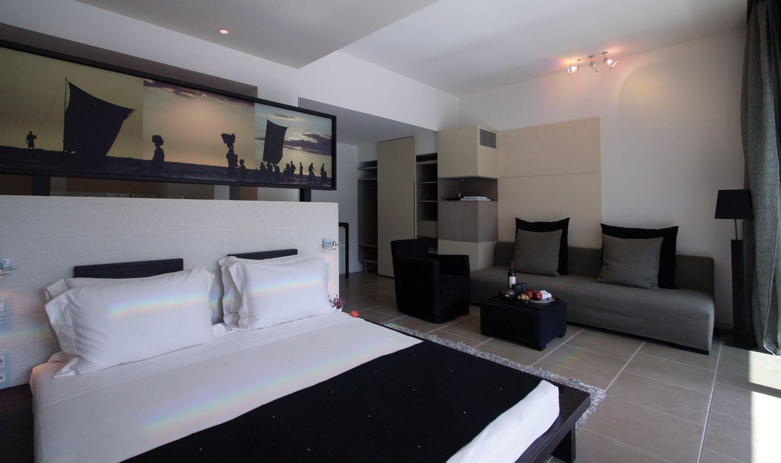 Art, Studio, Double or Single Bed
