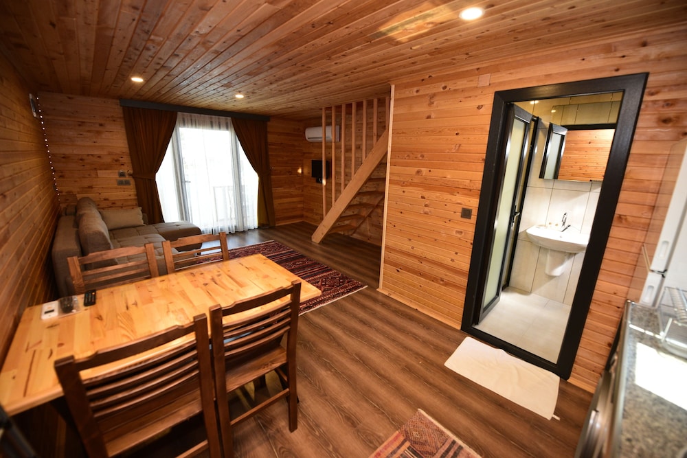 Irbec Apart & Bungalow 10/40