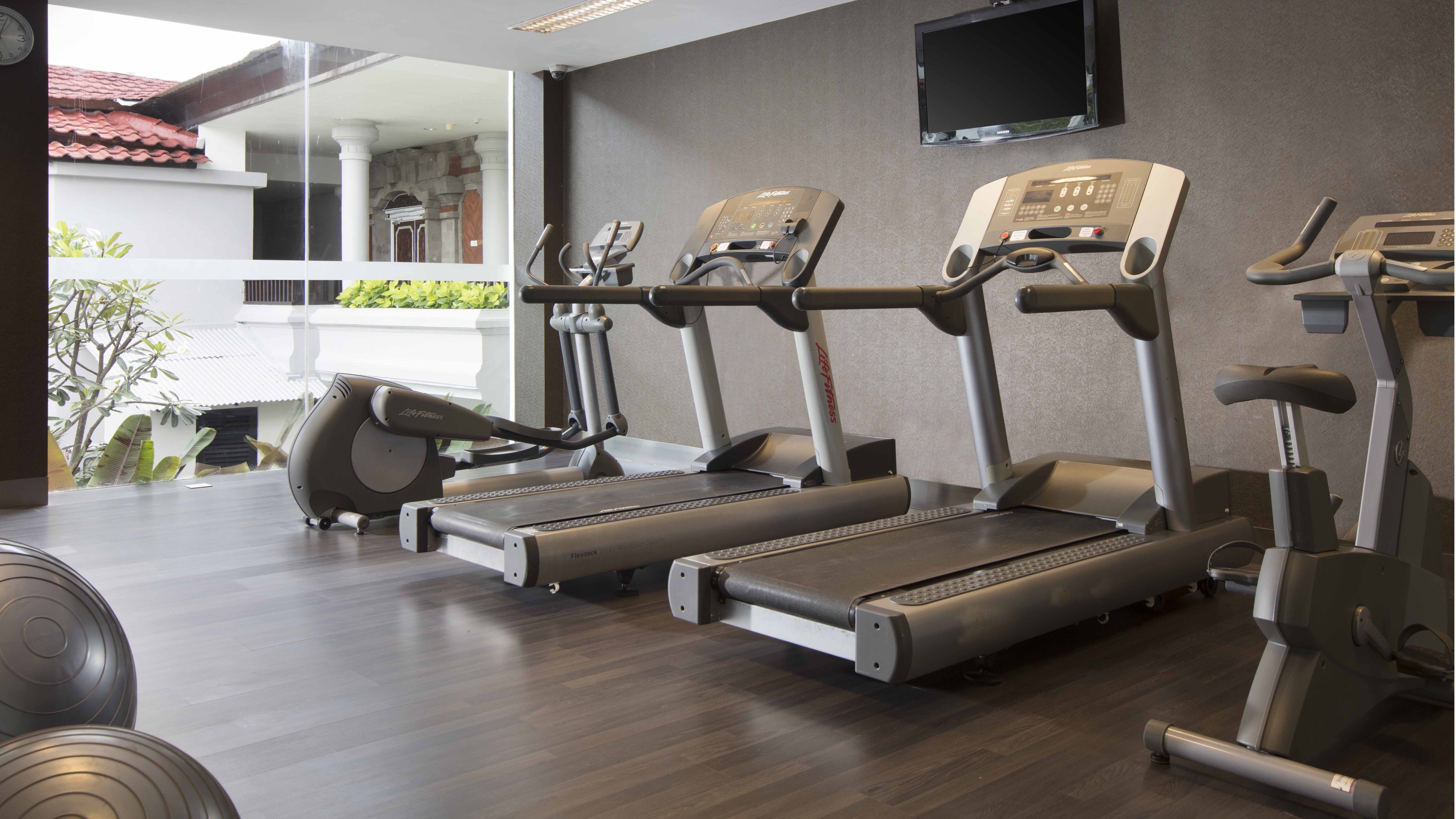 HOLIDAY INN RESORT BARUNA BALI 44/78