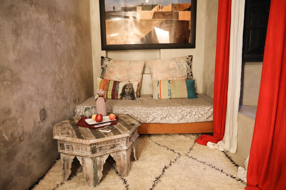 Riad 72 66/76