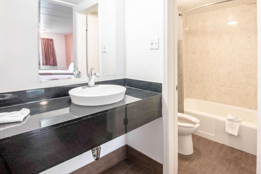 غرفة بسريرين مزدوجين، Motel6 Glassboro - Rowan University 5/7