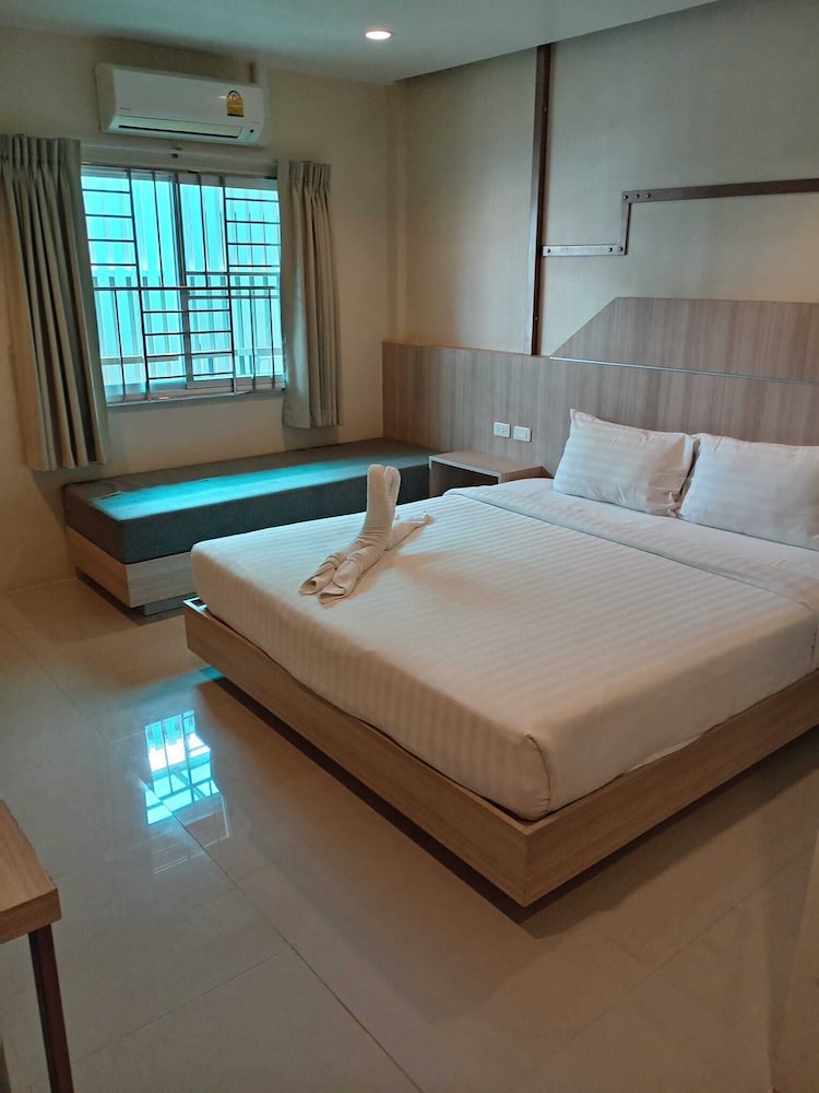 The Way Patong Hotel 19/50