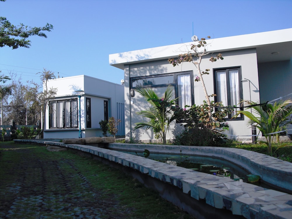 Van Nguyen Minihouse 61/67