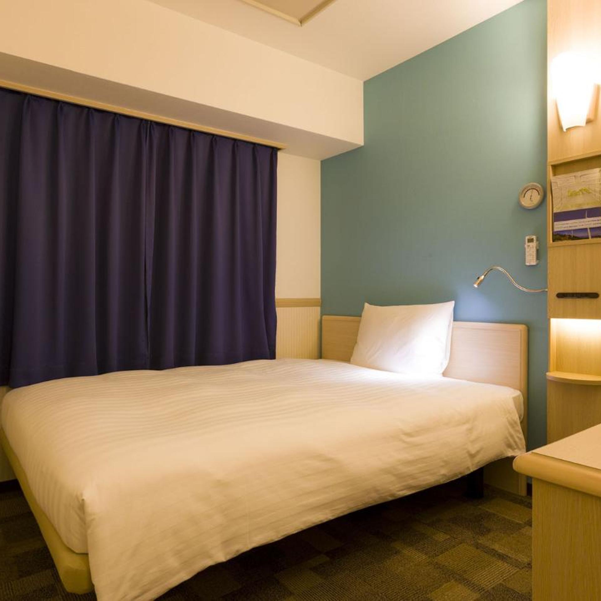 ROOM, SINGLE, DOUBLE BED