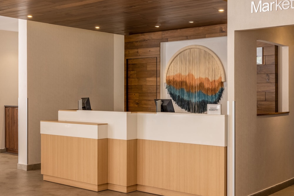 Lobby at Fairfield Inn & Suites by Marriott Cancun Downtown, CANCUN