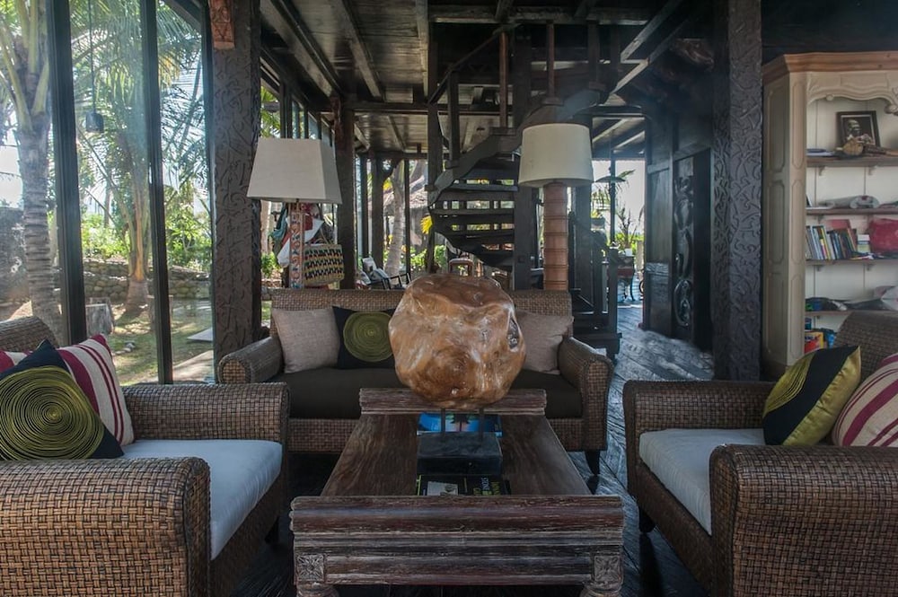 Most Exotic Beachfront Villa Keong 45/67
