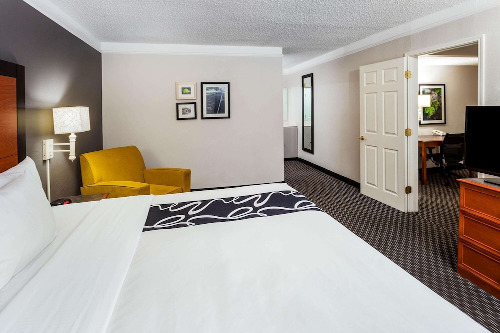 La Quinta Inn Laredo I-35 20/39