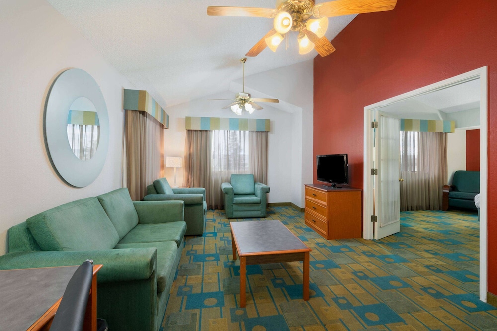 La Quinta Inn Cheyenne 35/54