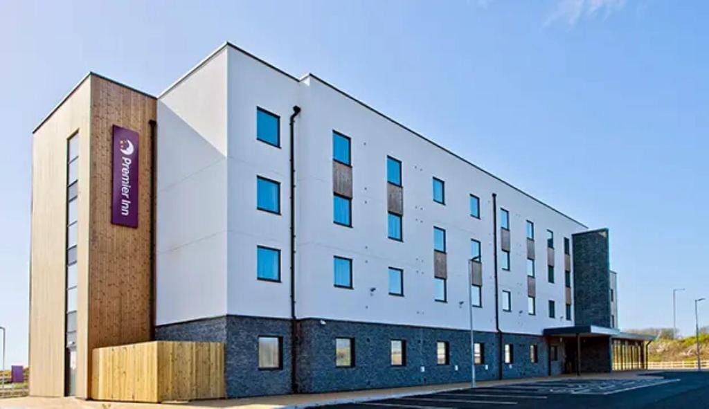 Premier Inn Holyhead in Holyhead