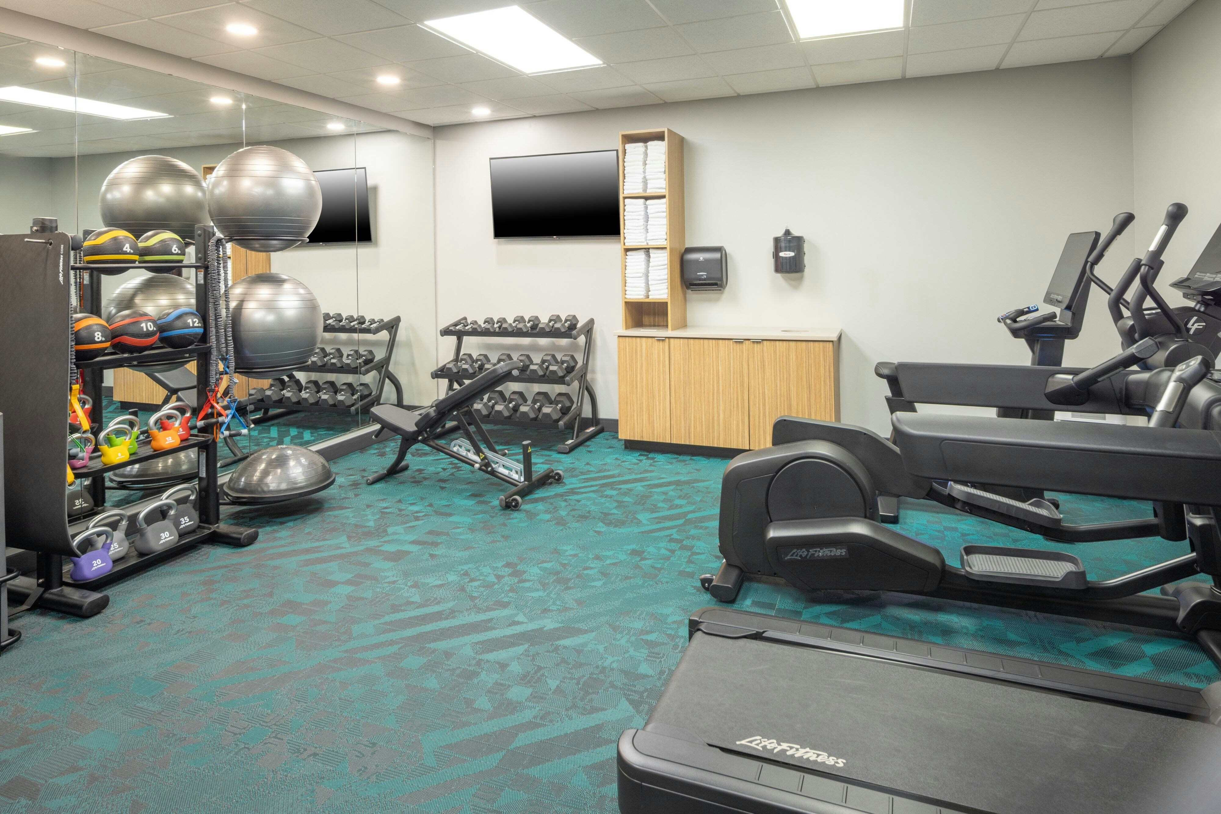 TOWNEPLACE SUITES LATHAM ALBANY AIRPORT 36/62
