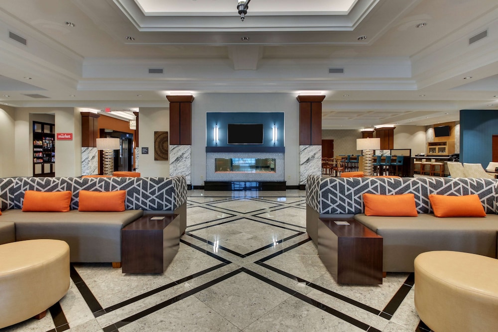 Drury Plaza Hotel Richmond 24/50