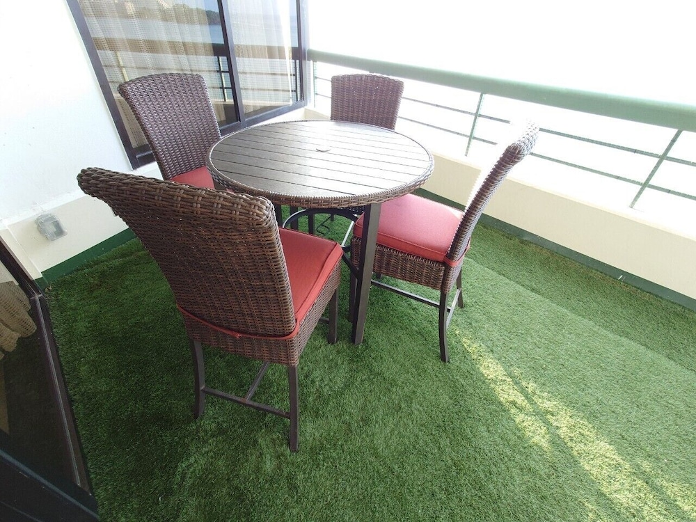 Alupang Beach Tower 72/73
