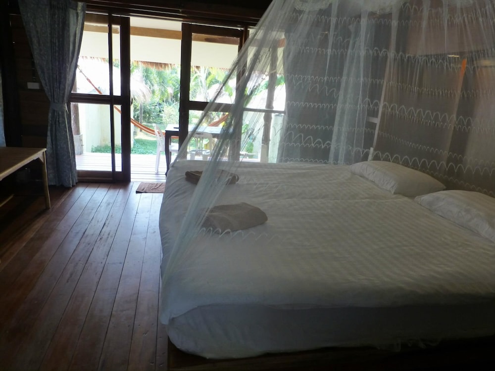 Koh Kood Resort 12/50