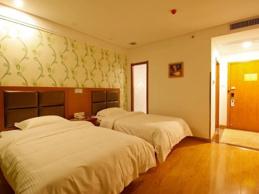 GreenTree Inn HeFei HuangShan Road DaXiDi 1912 Express Hotel 19/57