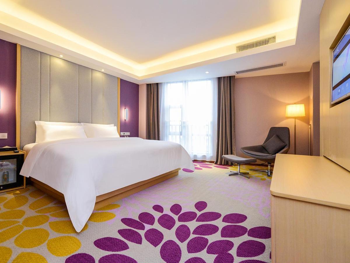 Lavande Hotel (Chengdu Xinjin Rulin Road Metro Station) 11/37