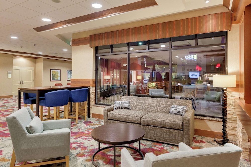 Hilton Garden Inn Milwaukee Airport 34/60