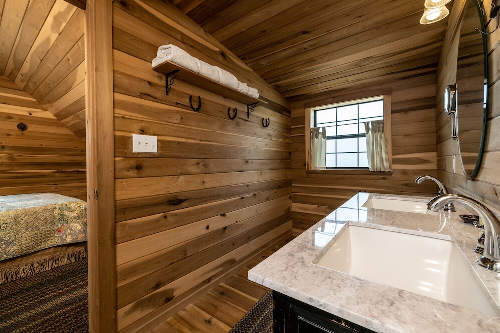 TimberRose B&B 49/50