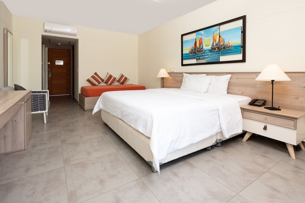 Royal Decameron Punta Sal 21/88
