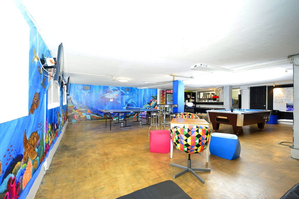 South Beach Rooms and Hostel 39/48