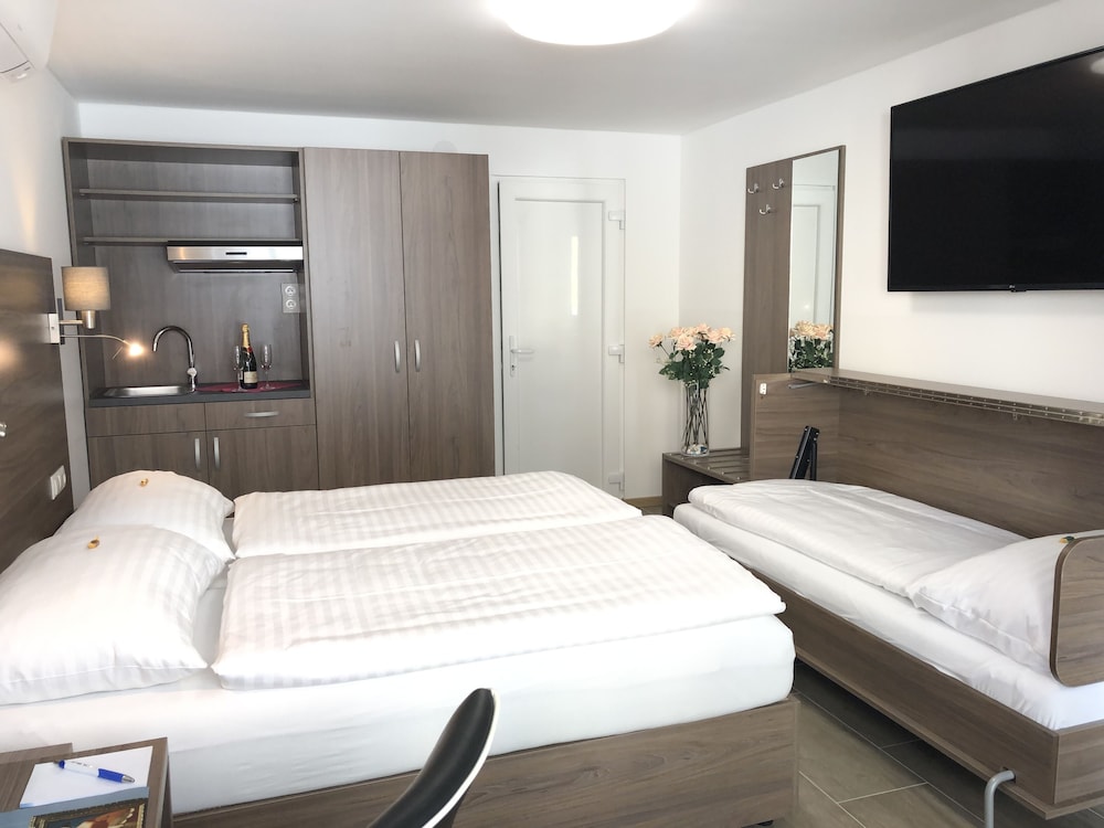 Hotel Konig 23/71